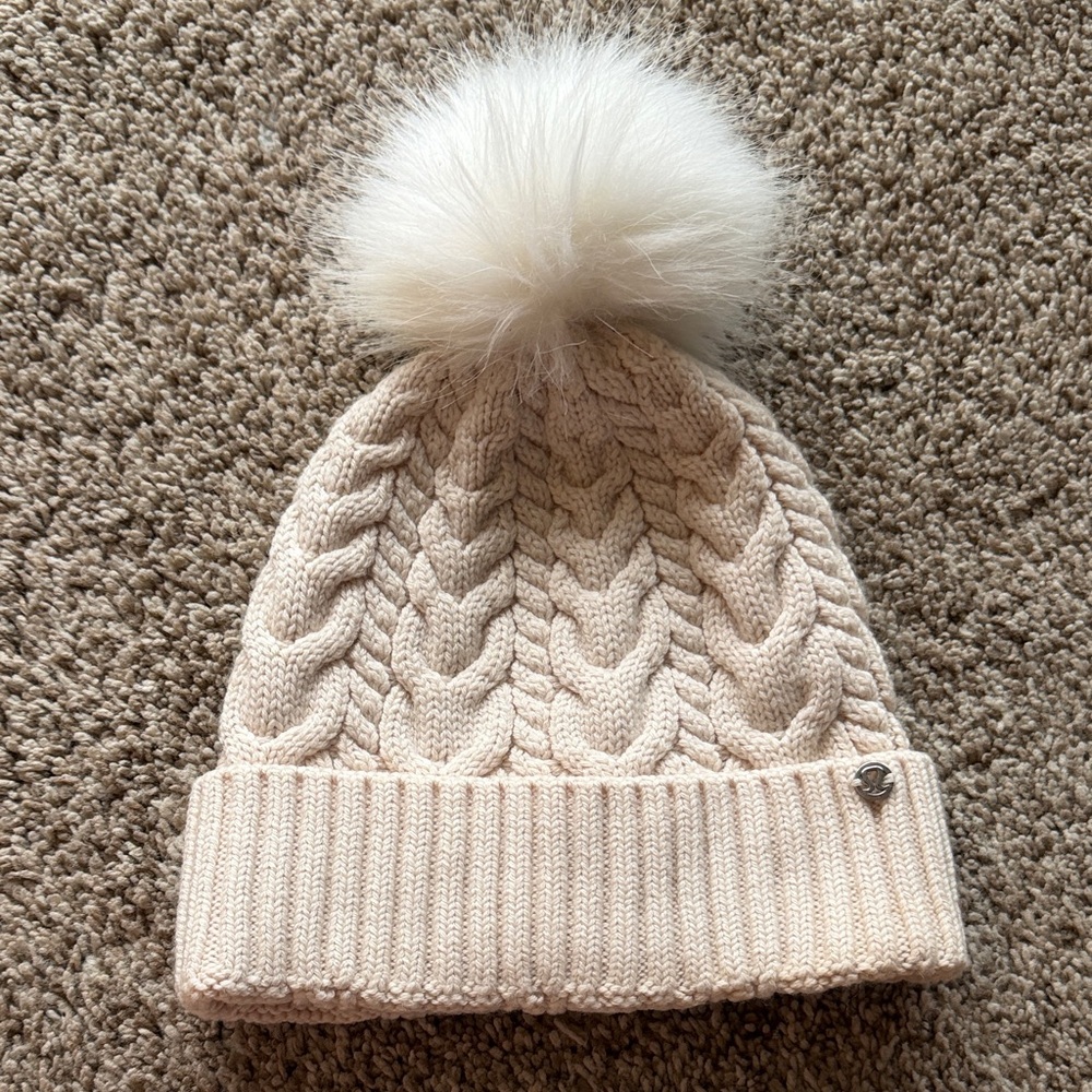Lululemon Cream Cable Knit Pom Beanie